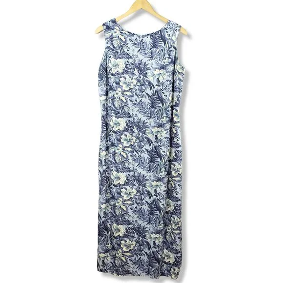 white christmas dresses Clover Club Maxi Dress main image 1